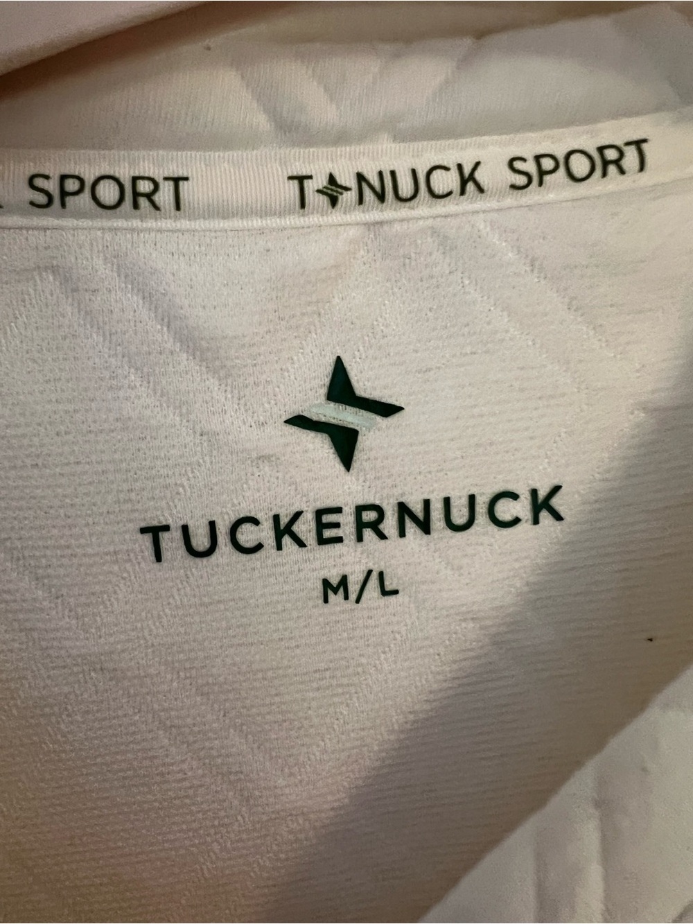 Tuckernuck White Quilted Crewneck Sweatshirt, size medium/large - Picture 3 of 3